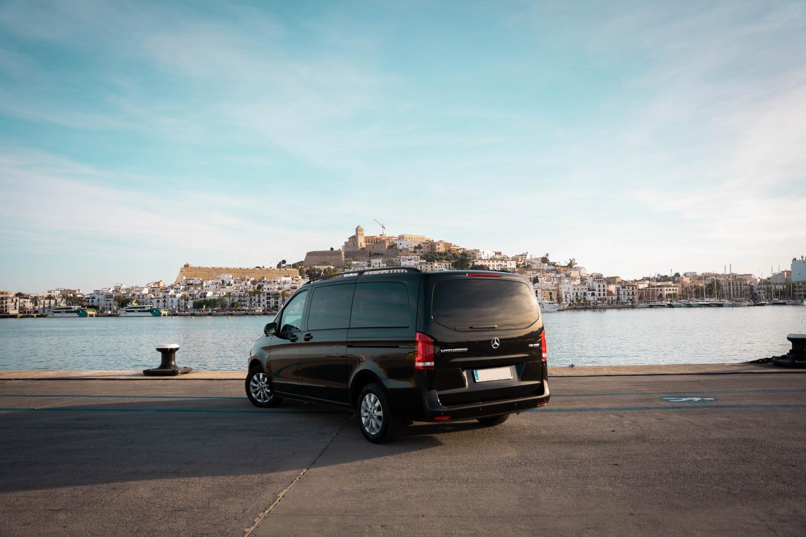 Airport Transfer in Ibiza — private taxi image 3