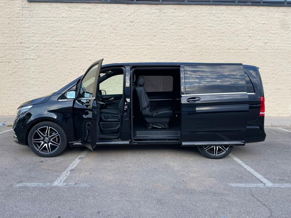 Nightlife Transfer in Ibiza — private transport image 4